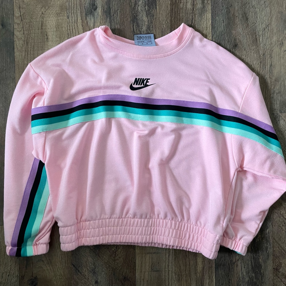 Girls size 5-6 Nike light sport jacket